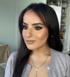 Sandy Makeup Artist
